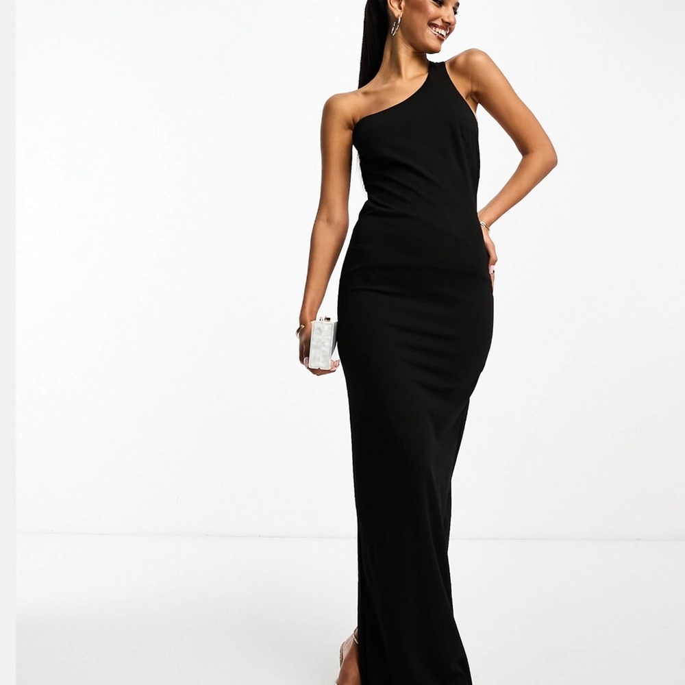 Elegant Black One-Shoulder Dress